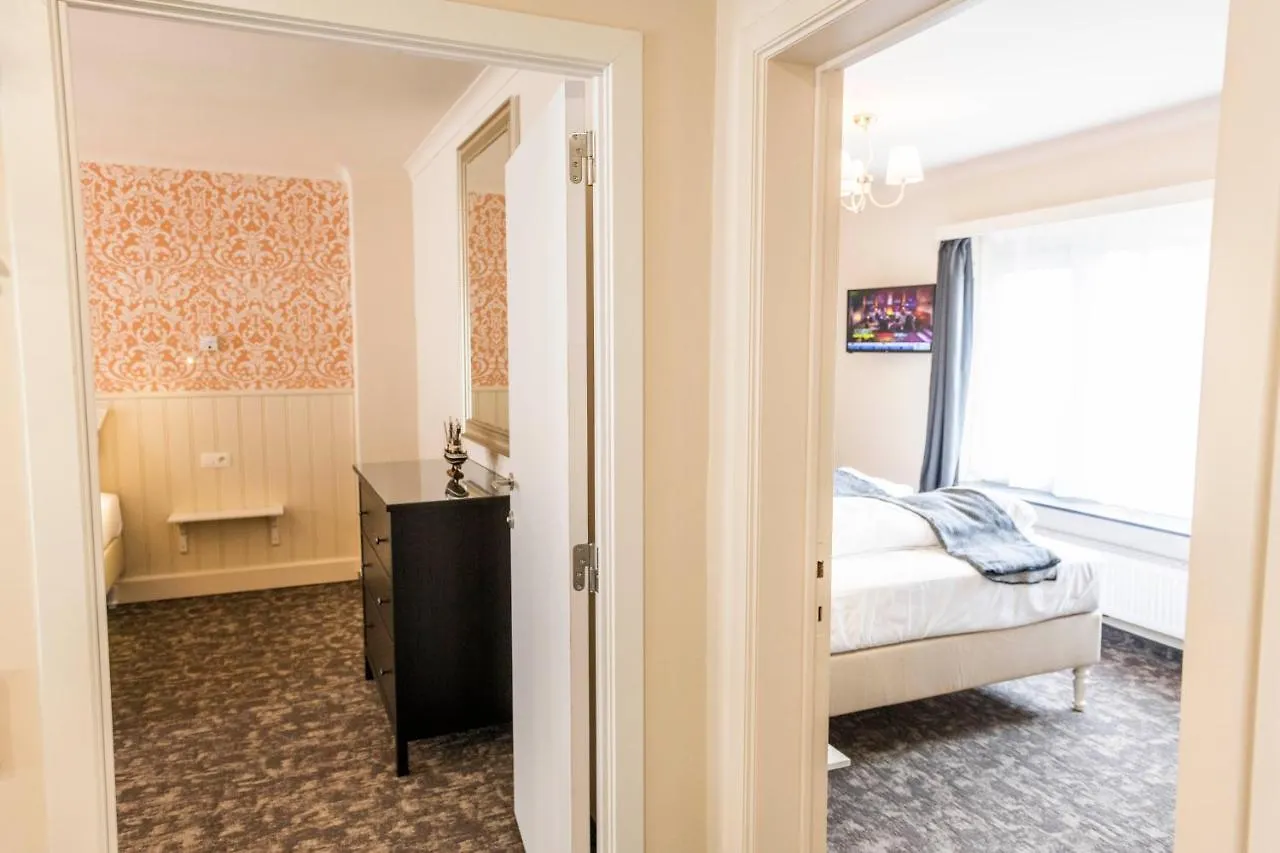 Duke Of Ghent Hotel